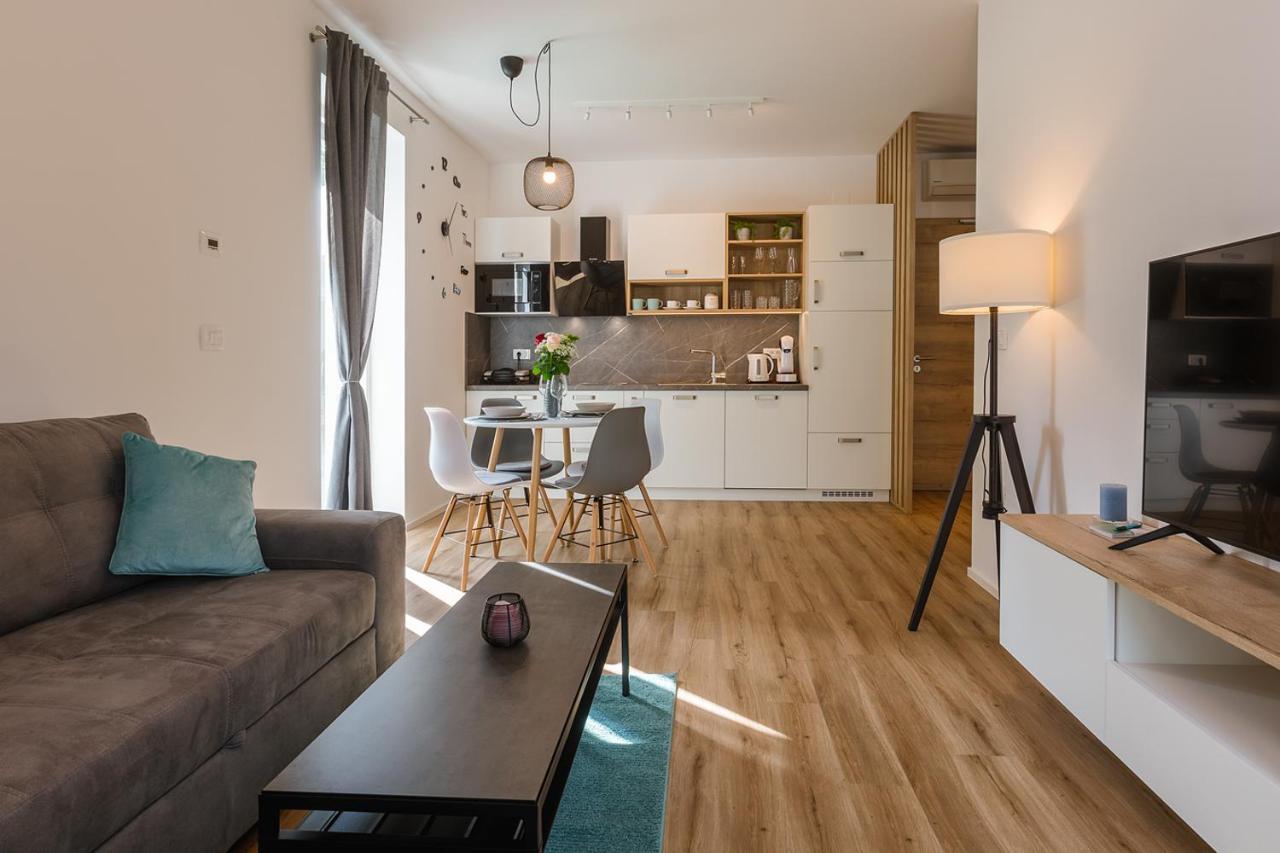 Rina Apartment